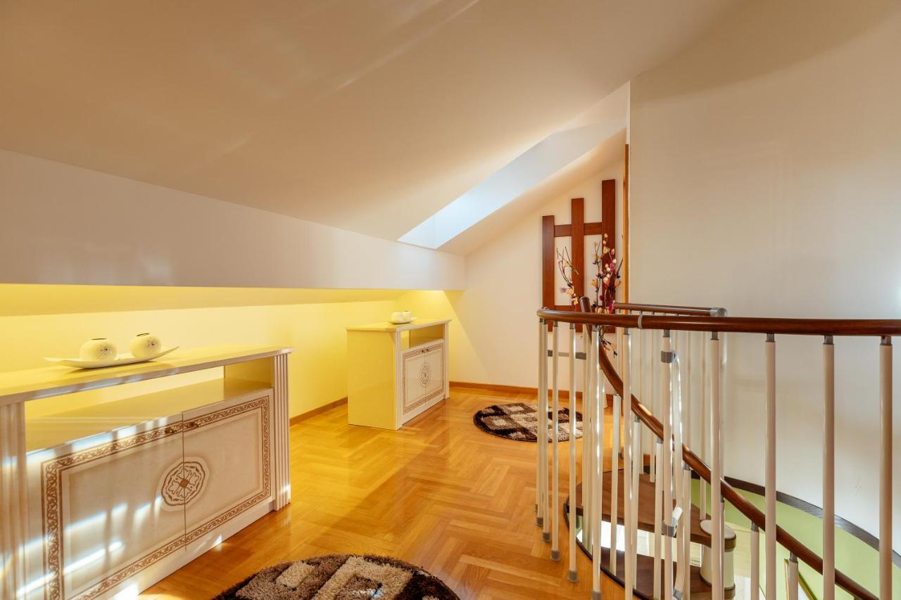 Apartments Rivijera Херцег-Нови Экстерьер фото