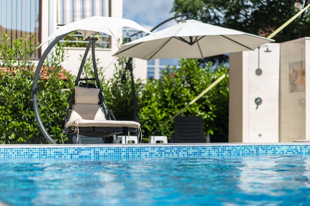 Apartments Rivijera Херцег-Нови Экстерьер фото