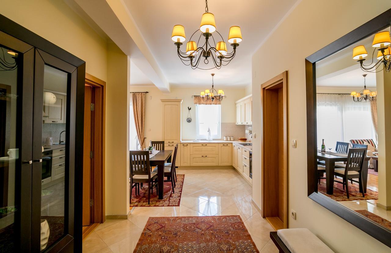 Apartments Rivijera Херцег-Нови Экстерьер фото